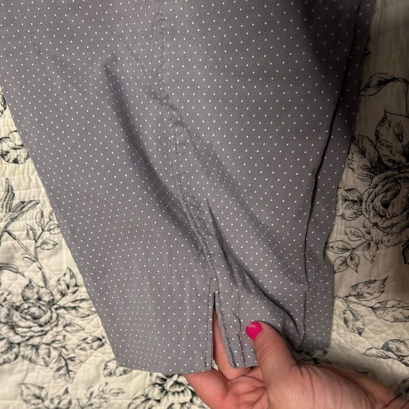 Porophrase plus size capris - Picture 7 of 7